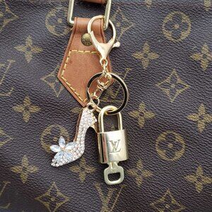 100% Auth Louis Vuitton Lock & Key with unbranded Bagcharm, Keycharm, Keychain